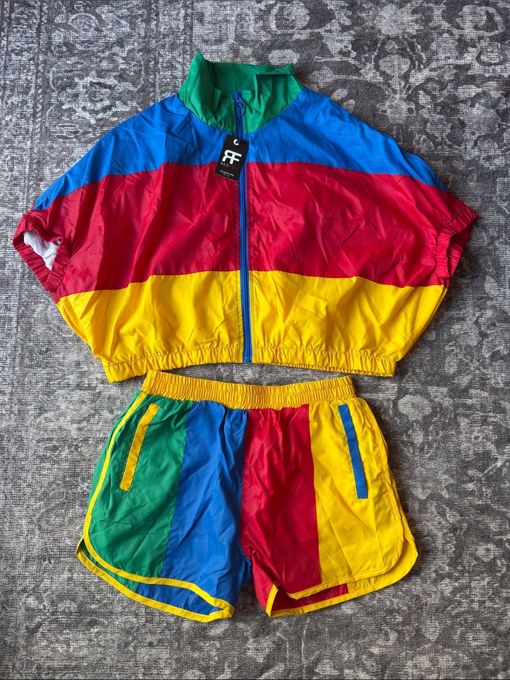 NEW! Windbreaker set
